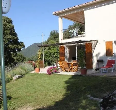 Quenza-alta Rocca Апартаменты *