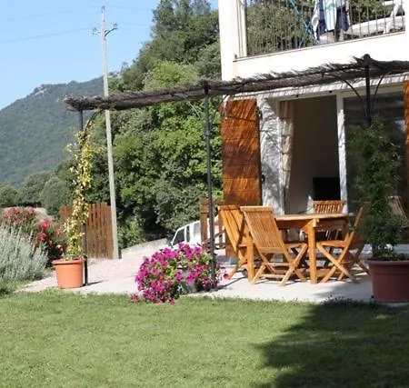 Quenza-alta Rocca * Quenza